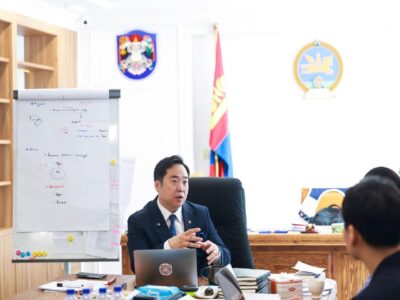 large-68400a65dceb081e87ba53ea