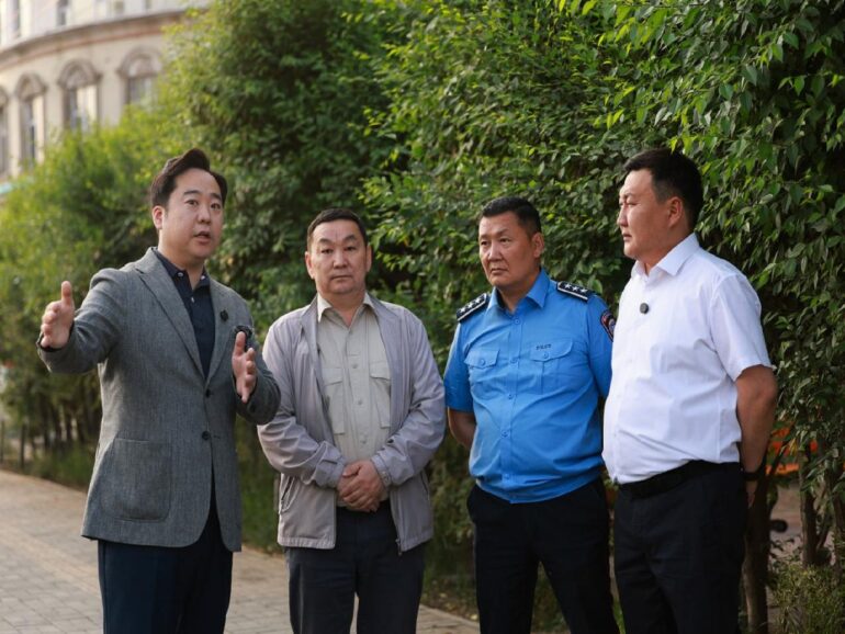 large-685e1897dceb081e87ba547f