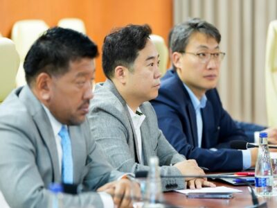 large-688b3279dceb081e87ba555d