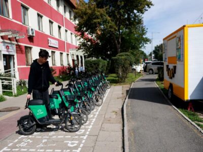 large-68ac00b5dceb081e87ba55a9