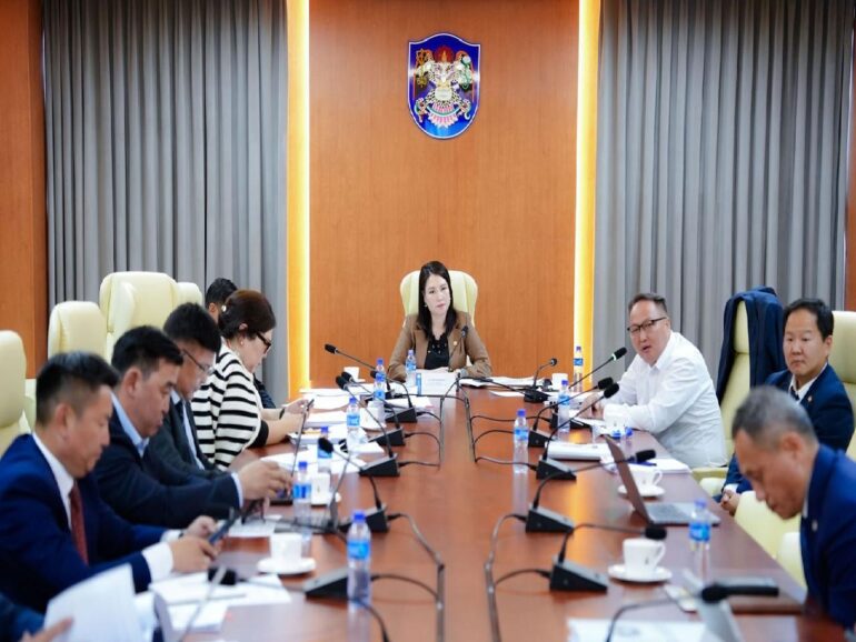 large-68cbb904f9b047338a080d73