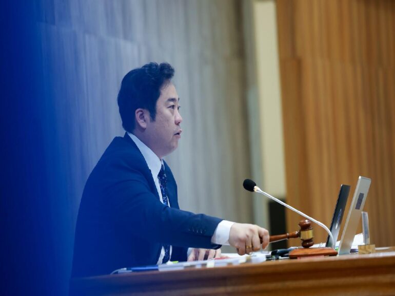 large-68f0d06ff9b047338a080e3f