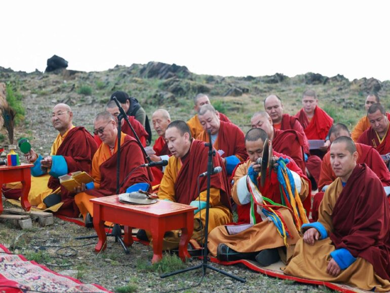 large-685e6beddceb081e87ba5484