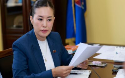 large-68c2b477f9b047338a080d36